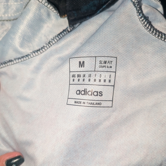 Adidas Men's Green Graphic Shirt - Picture 8 of 8